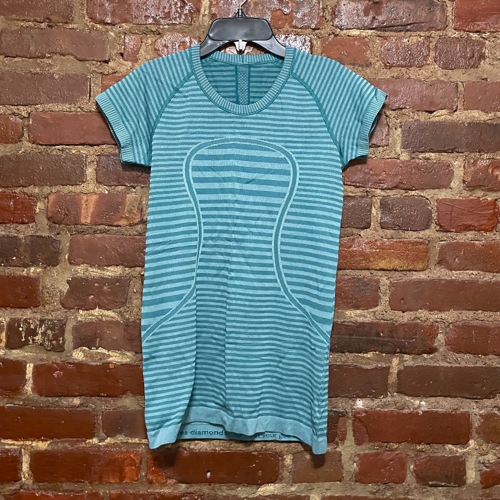Lululemon Swifty Tech Tee - Size 6